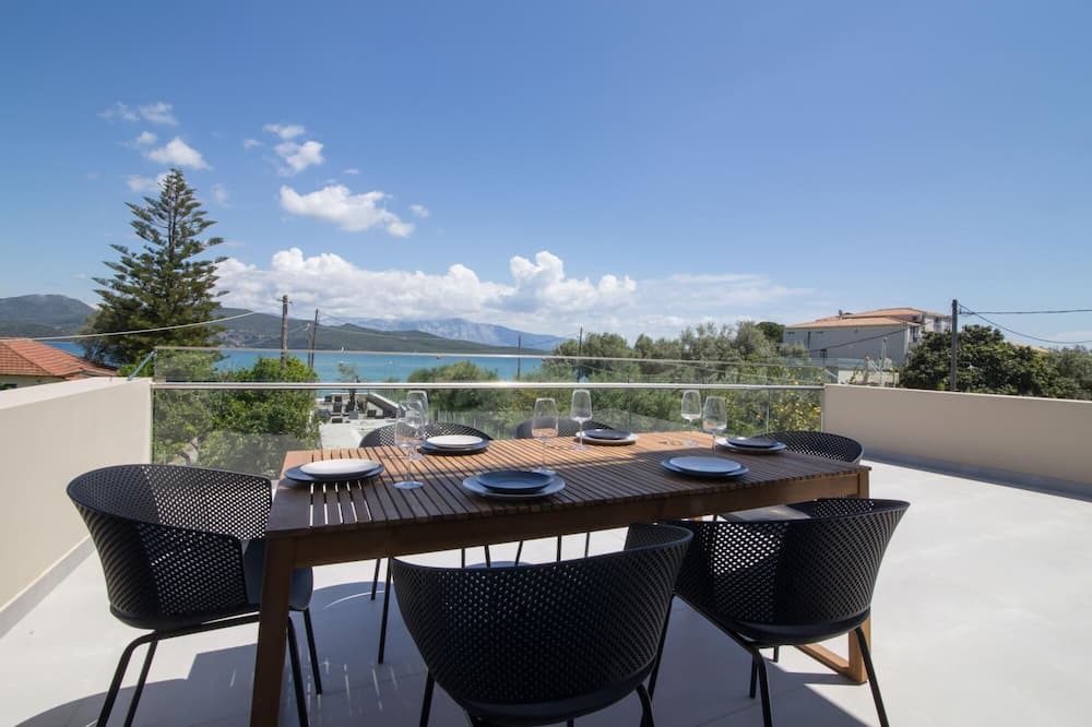 Episkopos Apartment | Two-Bedroom Apartment Sea View