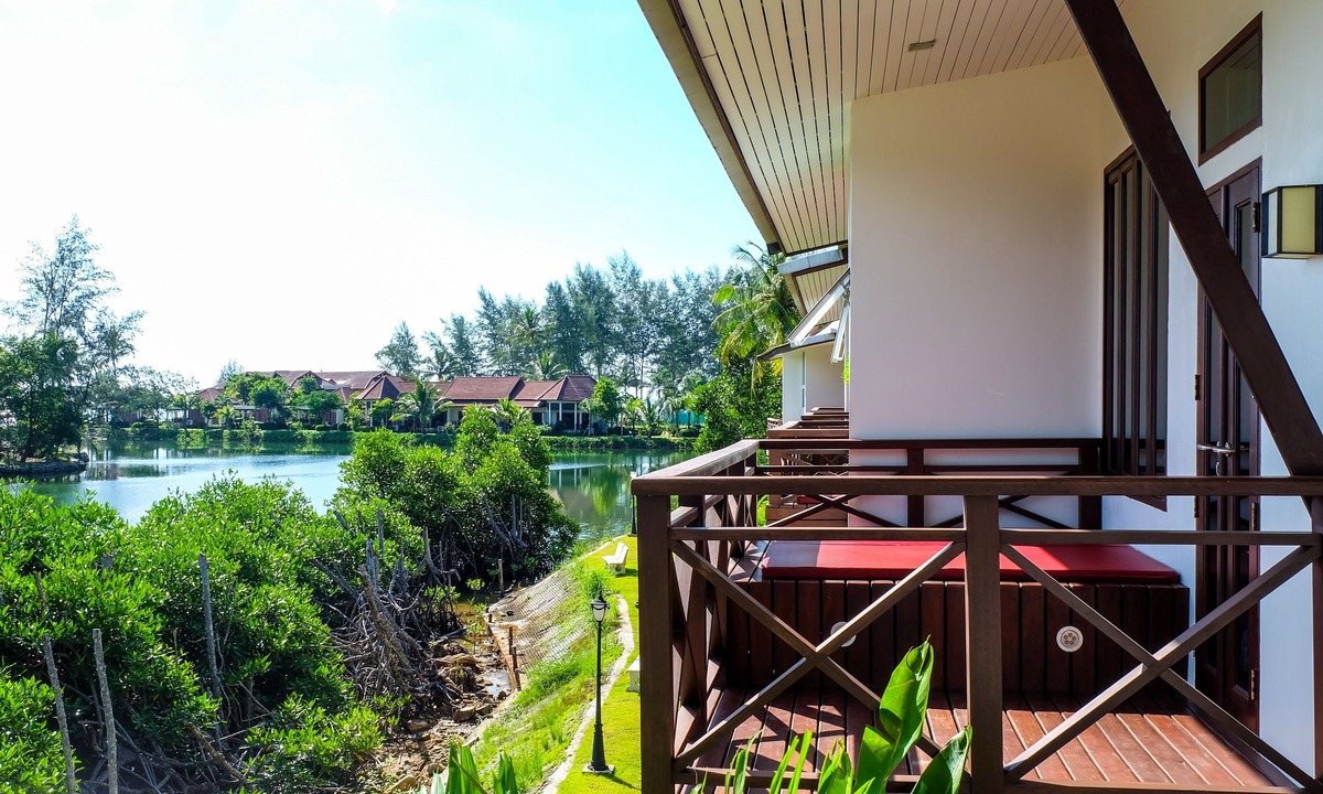 Ko Chang Hotel | Bhu Tarn Koh Chang Resort and Spa