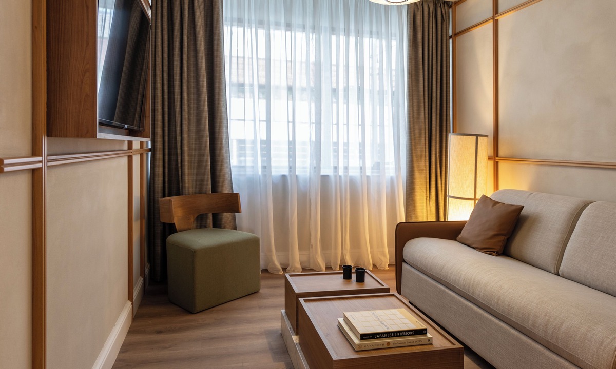 Kinosargous Hotel | Darya-J