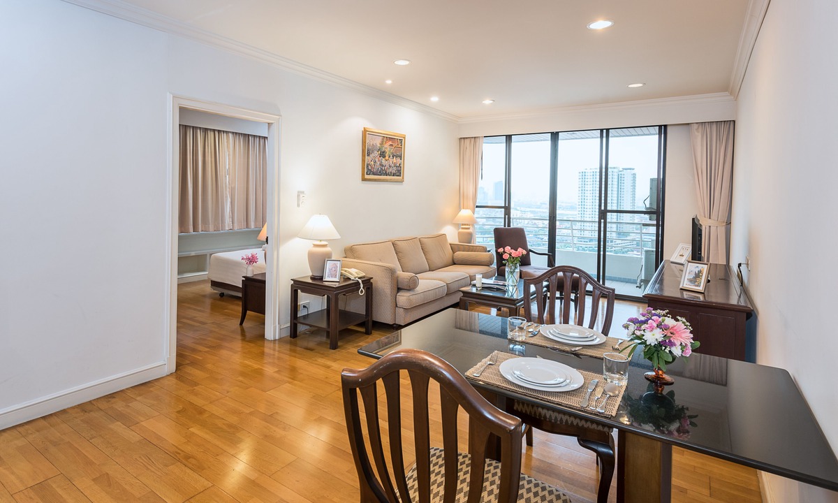 Nonthaburi Hotel | Riverine Place Hotel and Residence