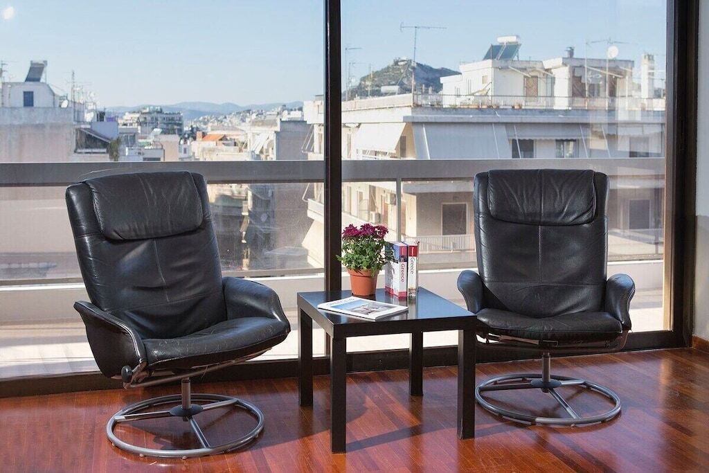 Pangrati Condo | Make some family memories - 4 bd/4ba, views, W/D, WiFi