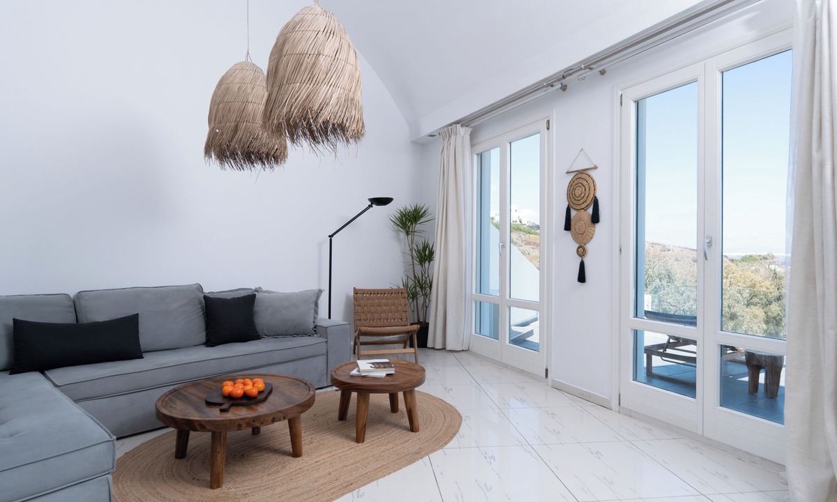 Akrotiri Villa | Zen Villas