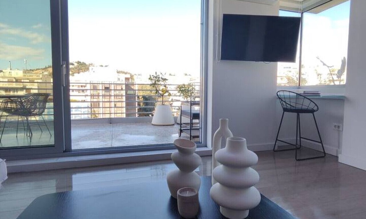 Kinosargous Apartment | Panoramic Acropolis View Retreat | Spacious Apartment on the Edge of Koukaki & Neos Kosmos
