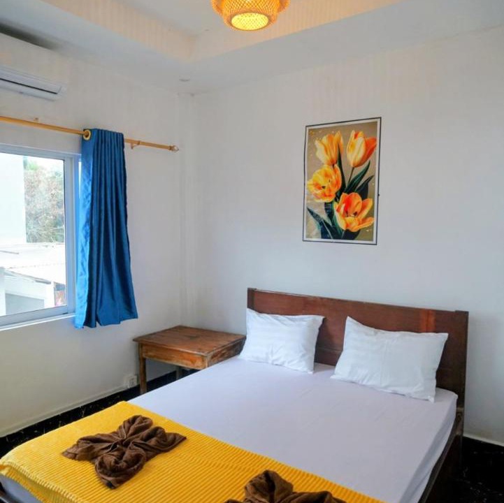 Koh Rong Sanloem Hostel | Yellow Sun M'pay Bay Koh Rong Sanloem