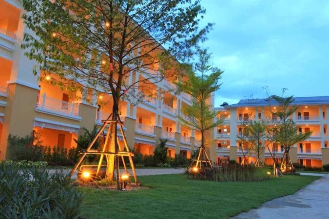 Nong Bon Hotel | Palette The One Residence Hotel