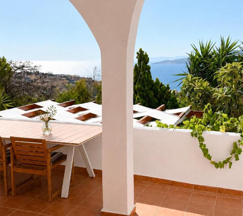 Spiliazeza House | Sunny house, stunning Aegean Sea views.