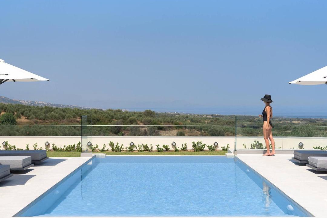 Skouloufia Villa | Caelum Villa with Heated Pool, By Hellocrete