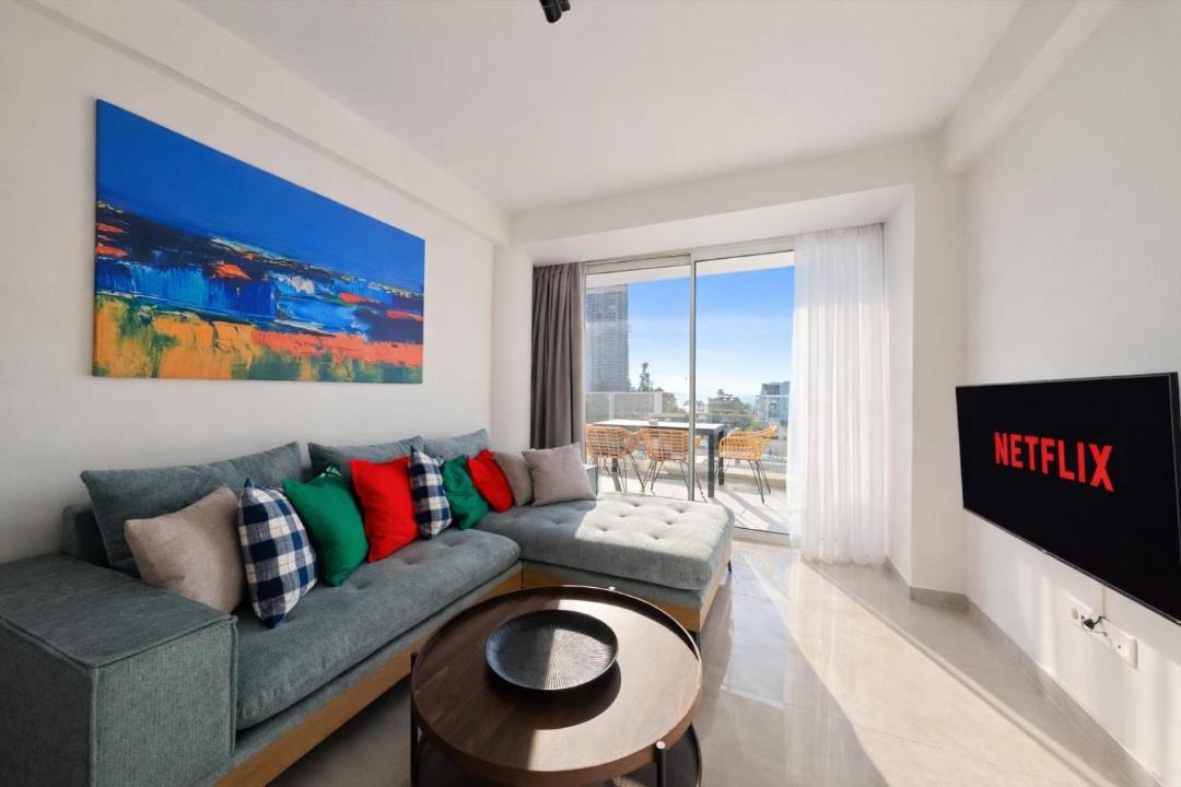 Elliniko Apartment | Costa Elliniko Pool & Beach Sea View DA1