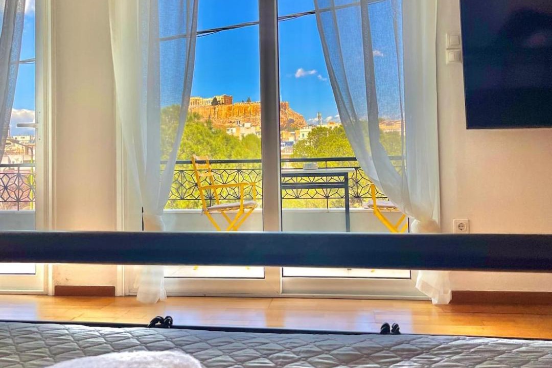Mets Apartment | New! 1BR Acropolis View Gem in Pangrati