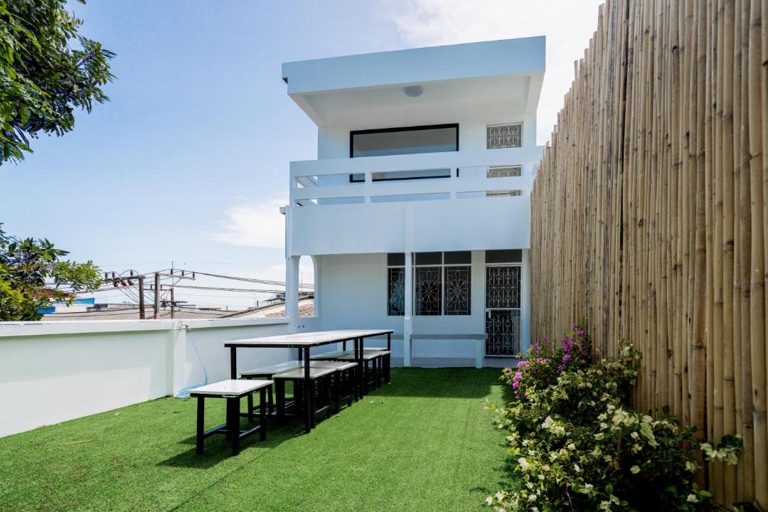 Na Thon Hostel | Passerby hostel samui
