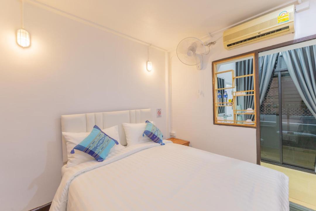 Rama 9 Hotel | Calmly Stay Ratchada