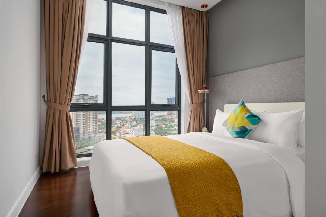 Ruessei Kaev Hotel | The Peninsula Phnom Penh