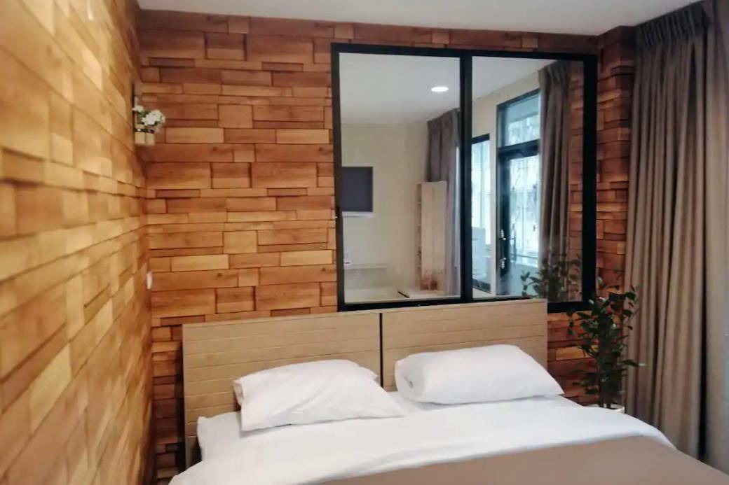 Photo of Bedroom in Thanon Phaya Thai