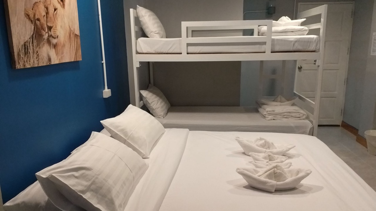 Photo of Bedroom in Thanon Phaya Thai