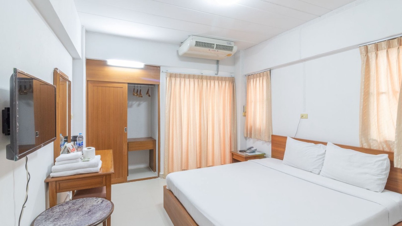 Photo of Bedroom in Phaya Thai