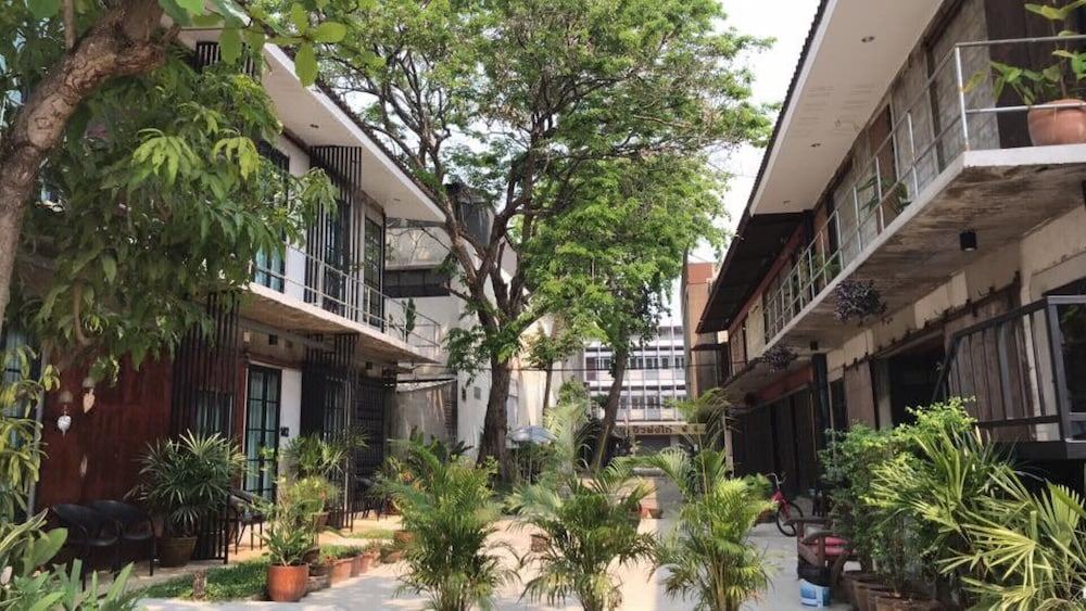 Photo of Buildings in Chang Moi