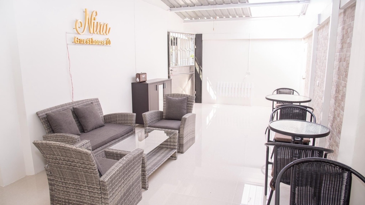 Photo of Livingroom in Wat Bowon Niwet