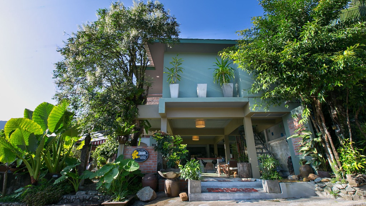 Photo of Buildings in Tham Nam Phut