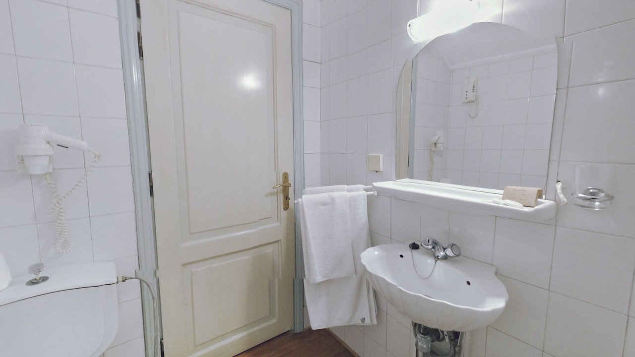 Photo of Bathroom in Varia