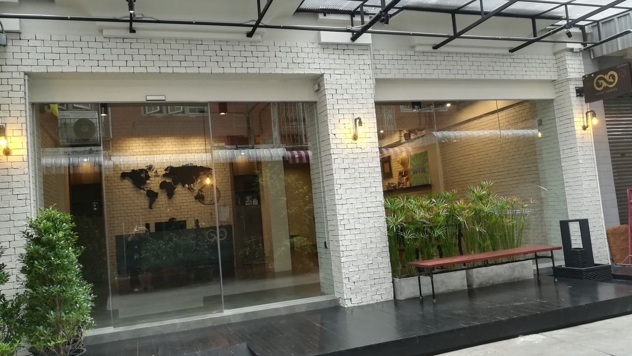 Photo of Buildings in Thanon Phaya Thai