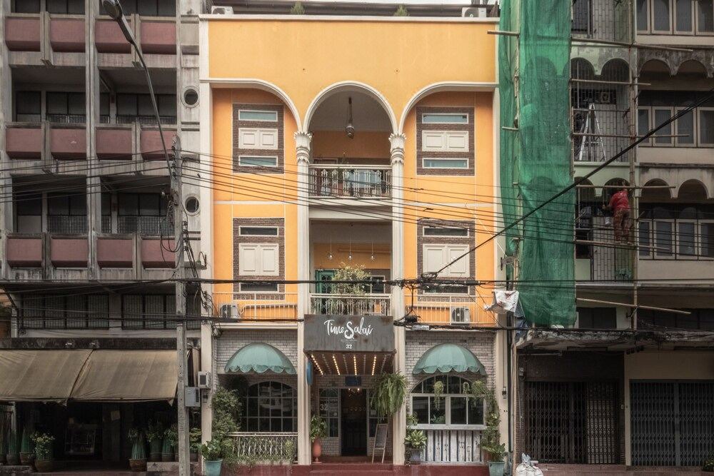 Photo of Buildings in Pom Prap