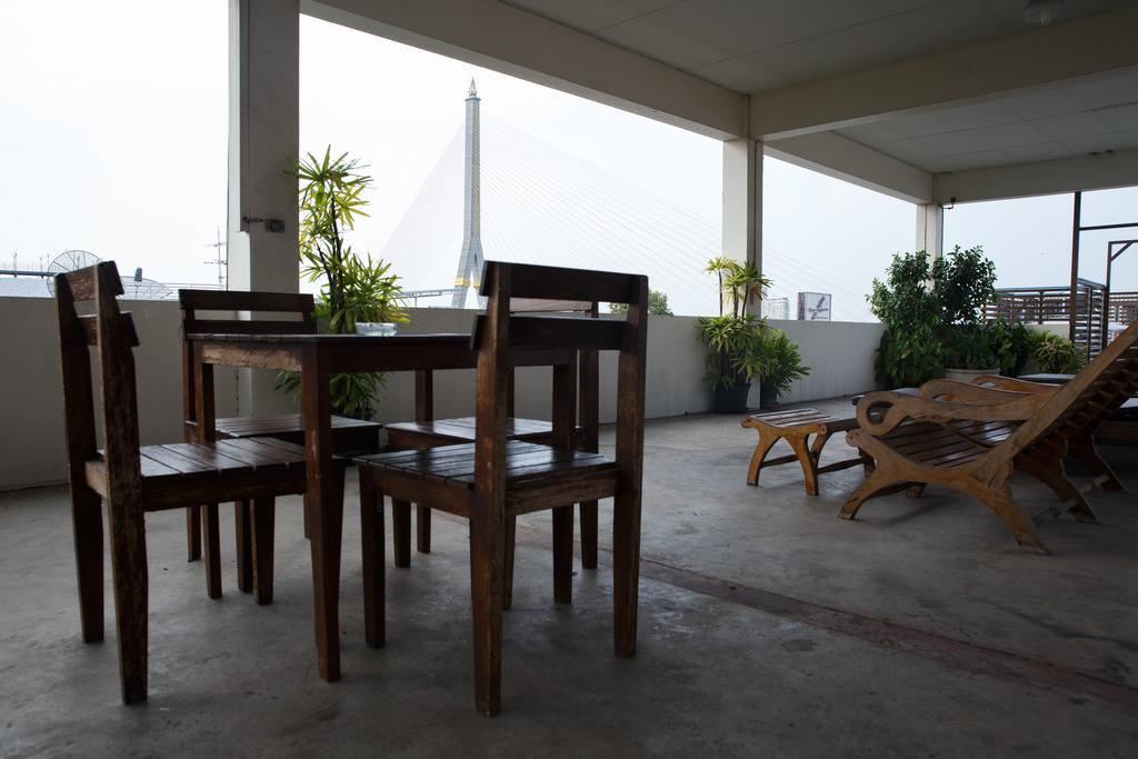 Photo of Patio Balcony in Wat Sam Phraya
