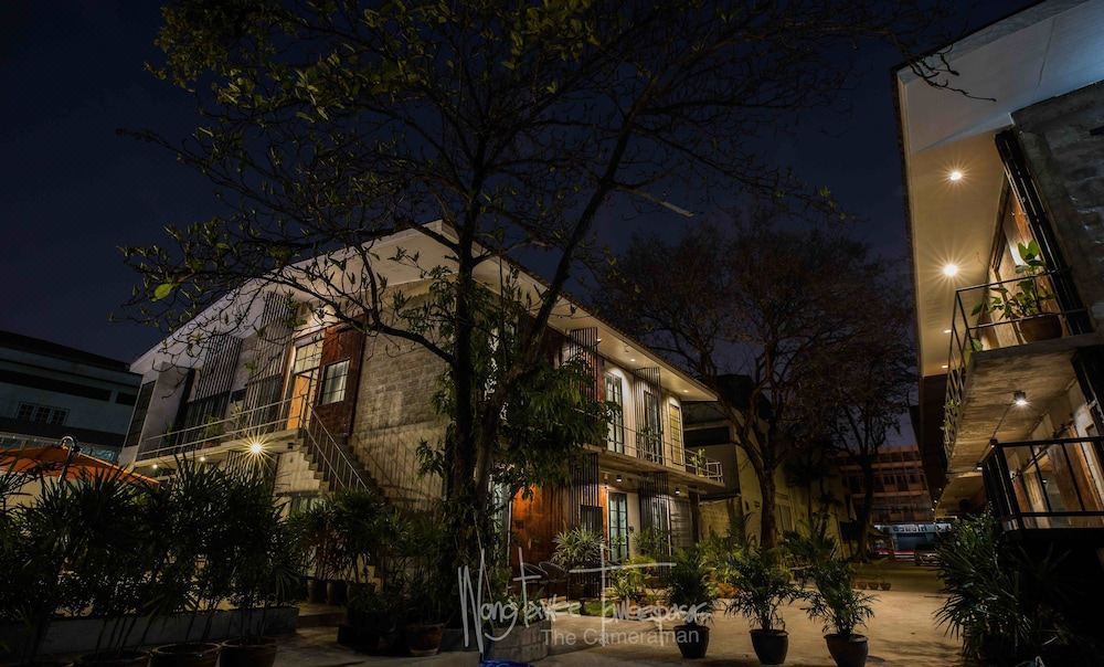 Photo of Buildings in Chang Moi