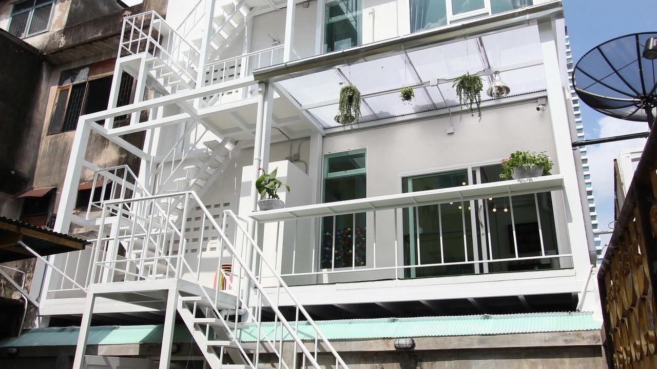 Photo of Buildings in Pratunam