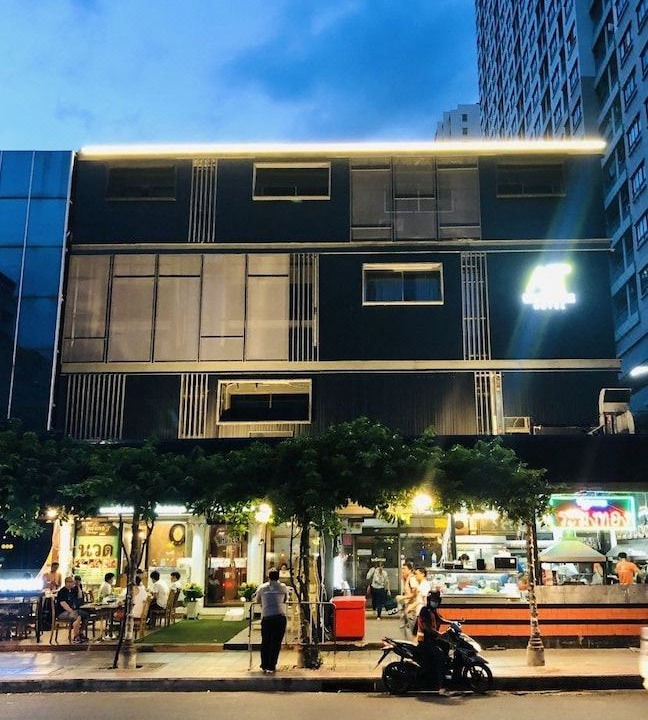 Photo of Buildings in Phaya Thai