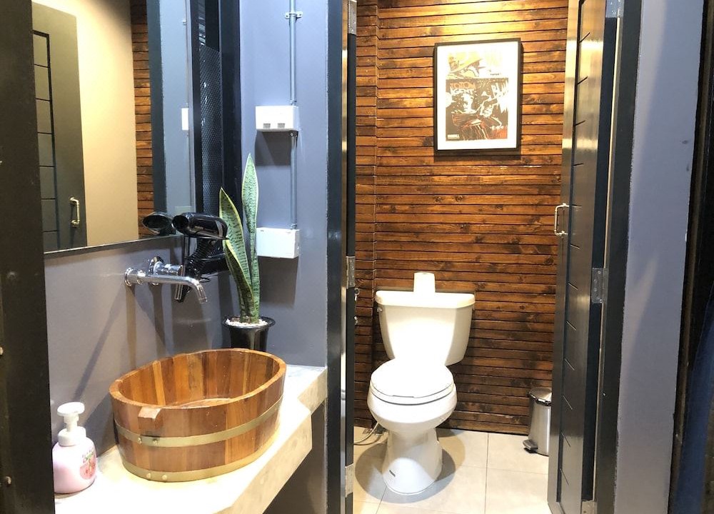 Photo of Bathroom in Ratchathewi