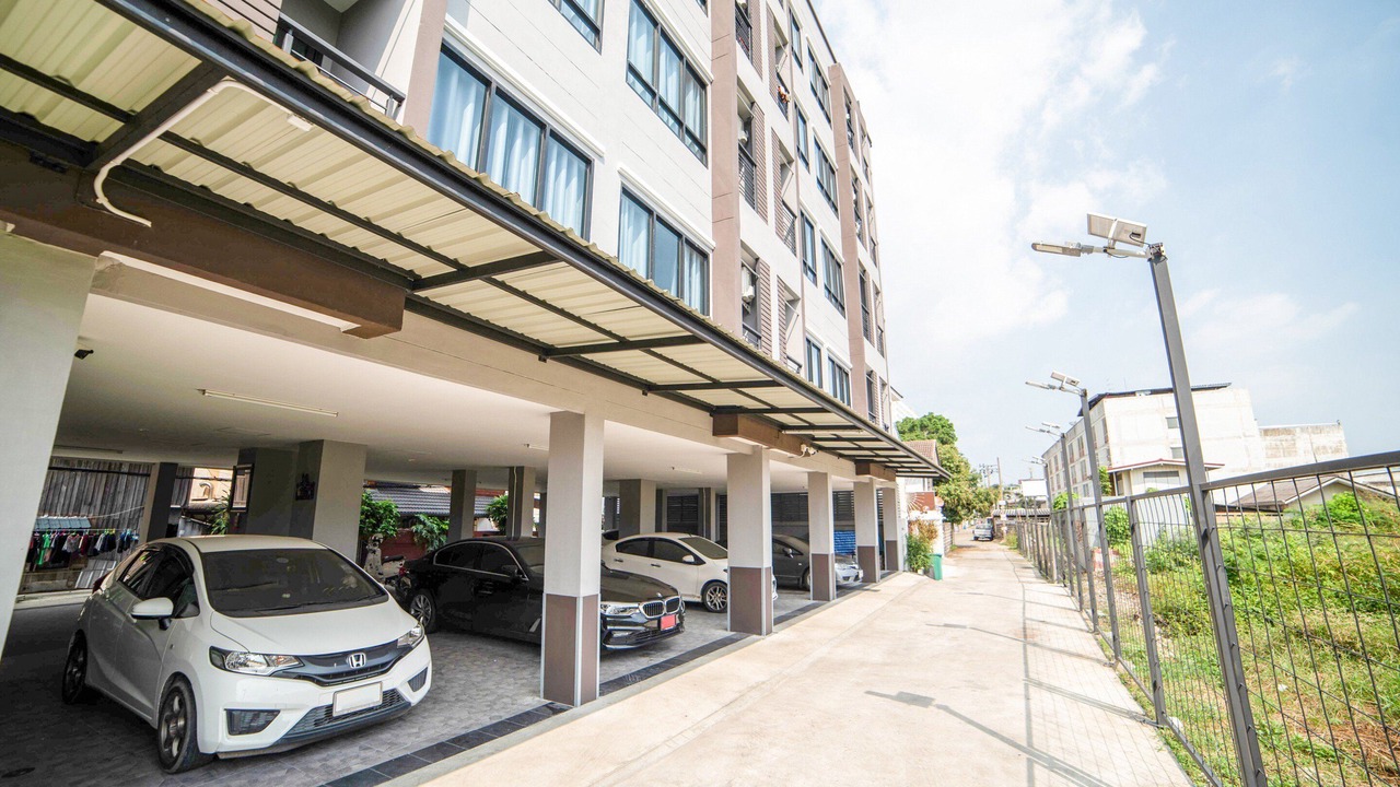 Photo of Buildings in Ladprao