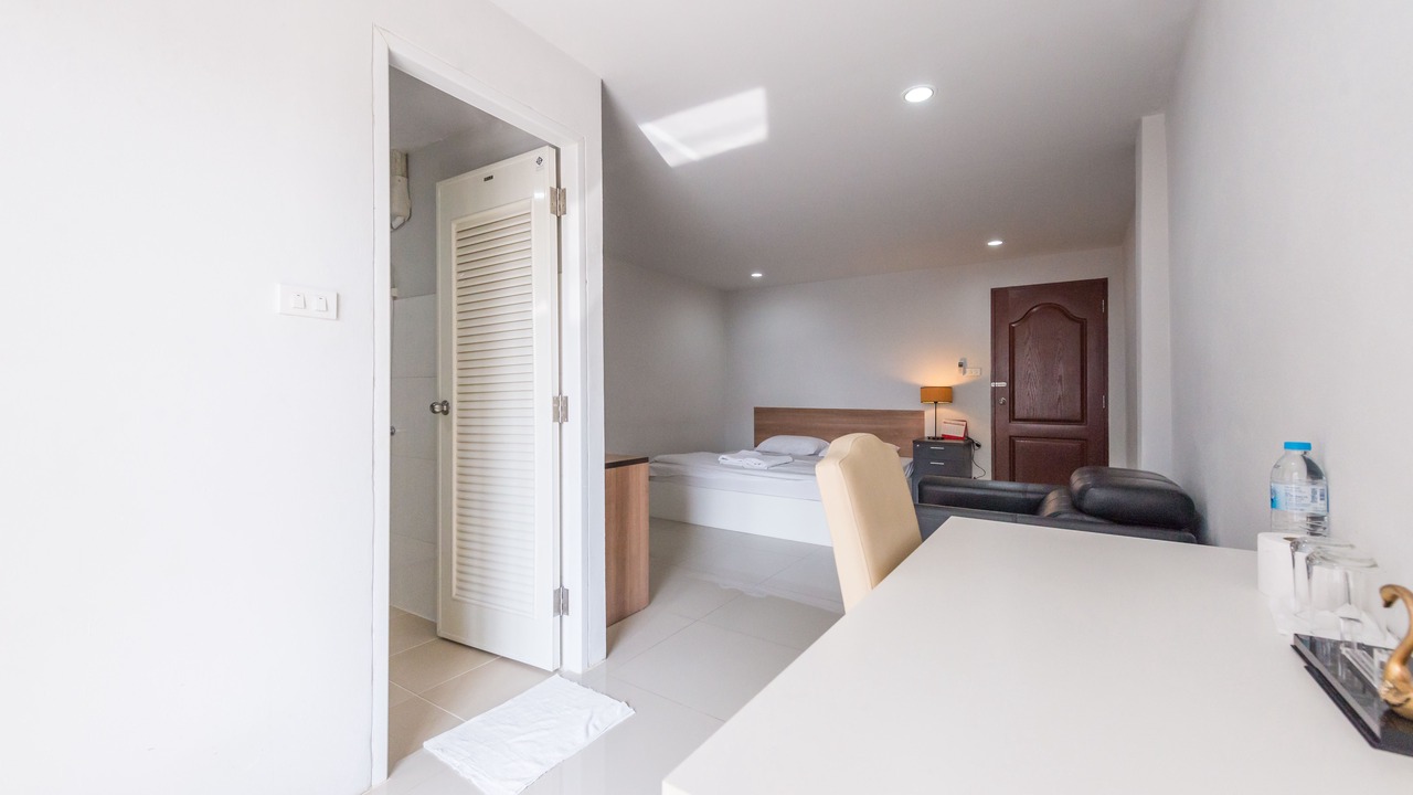 Photo of Bedroom in Bang Chalong