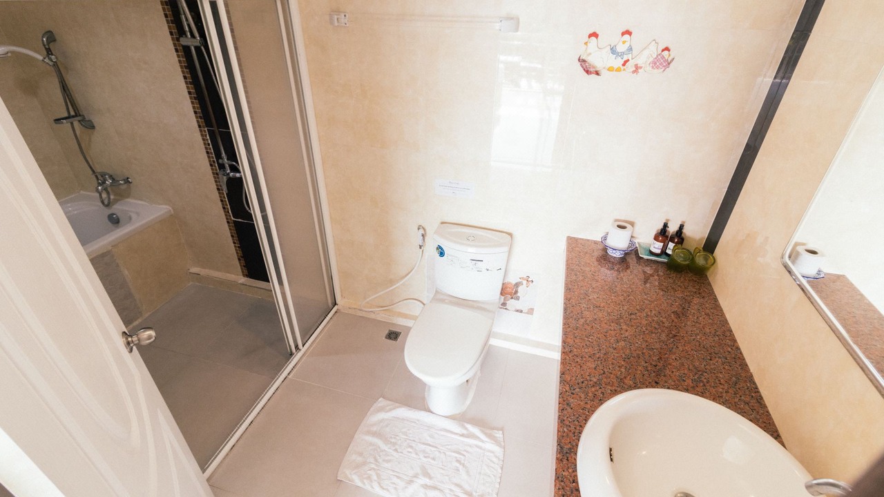 Photo of Bathroom in Thung Maha Mek