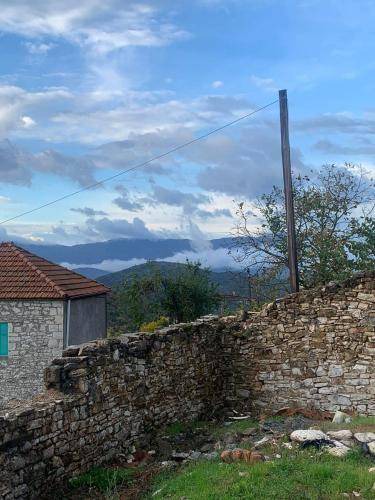 Photo of Buildings in Mesovouni