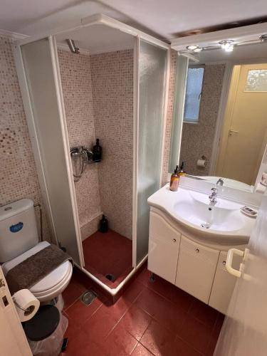 Photo of Bathroom in Kaisariani