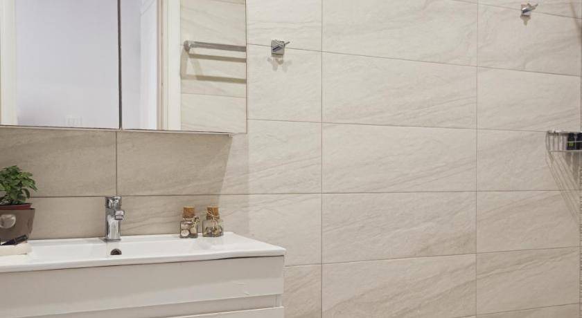 Photo of Bathroom in Benitses