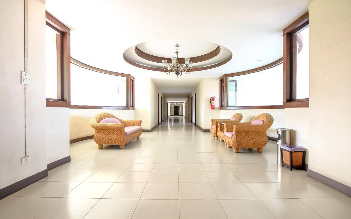 Photo of Livingroom in Racha Thewa