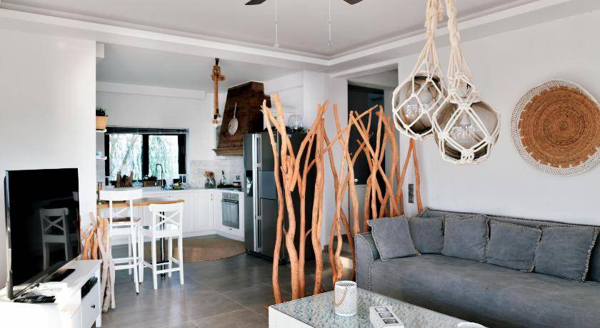Photo of Livingroom in Samothrace