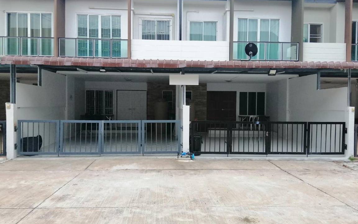 Photo of Buildings in Ban Puek