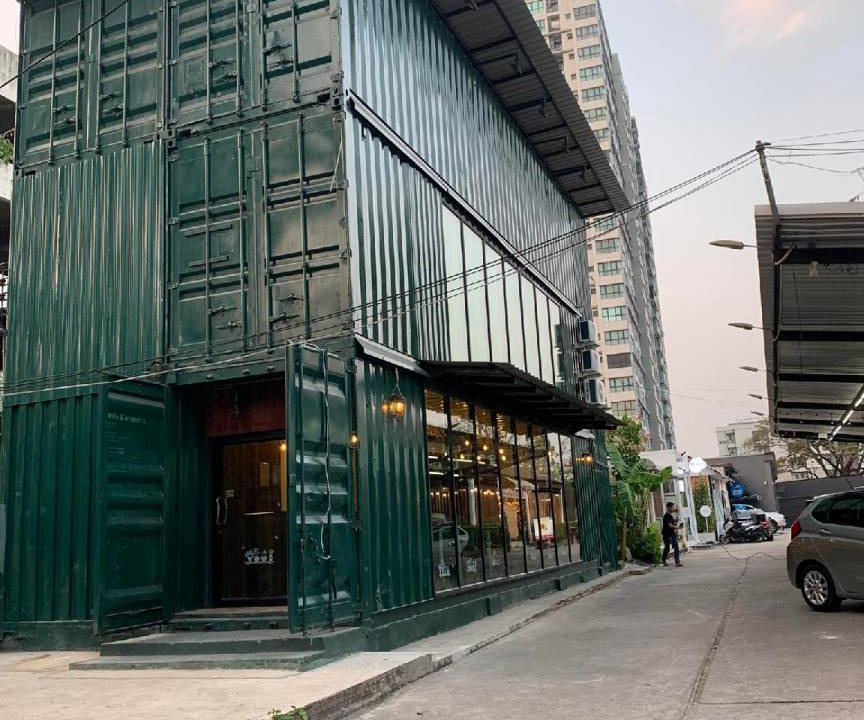 Photo of Buildings in Khlong Kluea