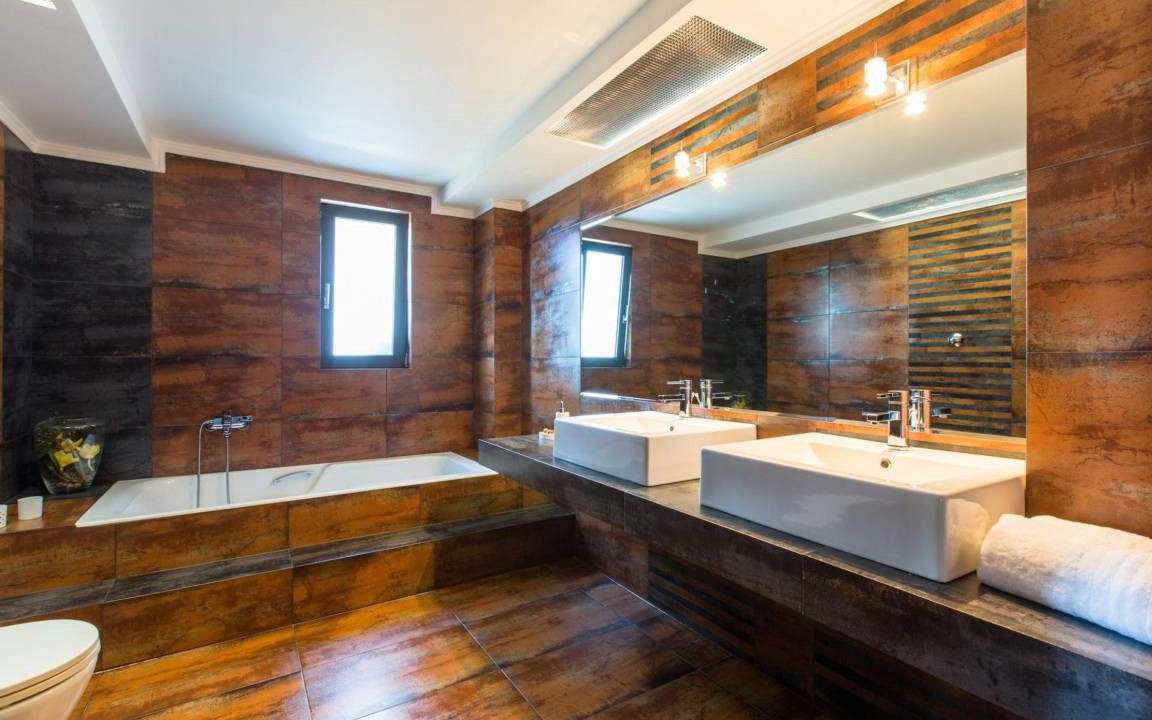 Photo of Bathroom in Alikianos