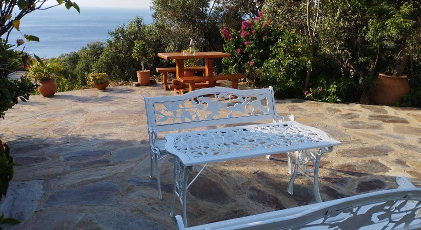 Photo of Patio Balcony in Armenistis