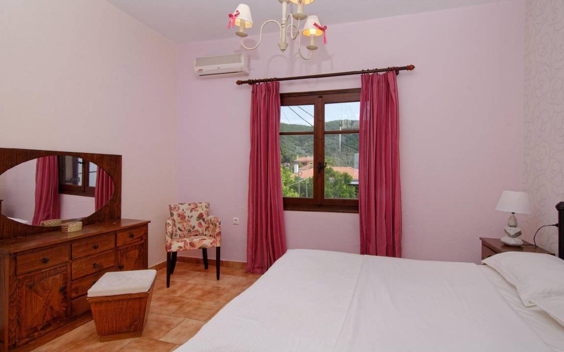 Photo of Bedroom in Lefokastron