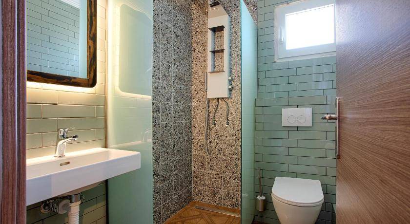 Photo of Bathroom in Katerini