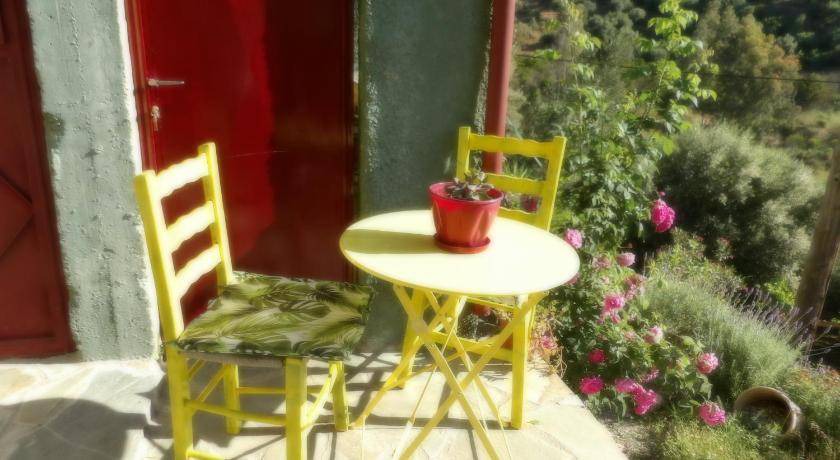Photo of Patio Balcony in Karvelas