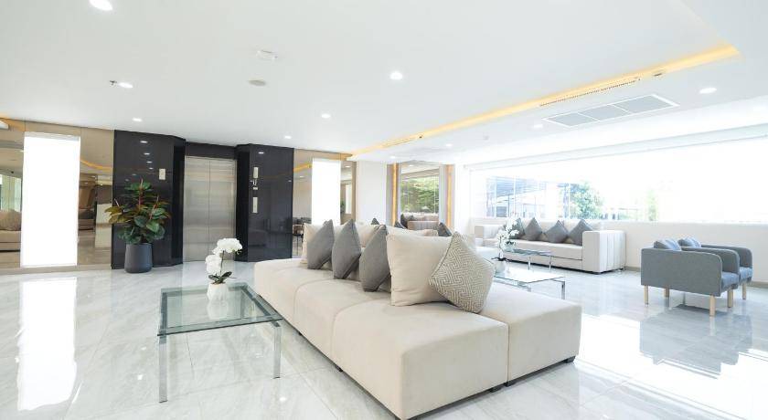 Photo of Livingroom in Racha Thewa