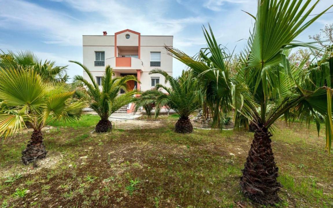 Photo of Buildings in Sipiada