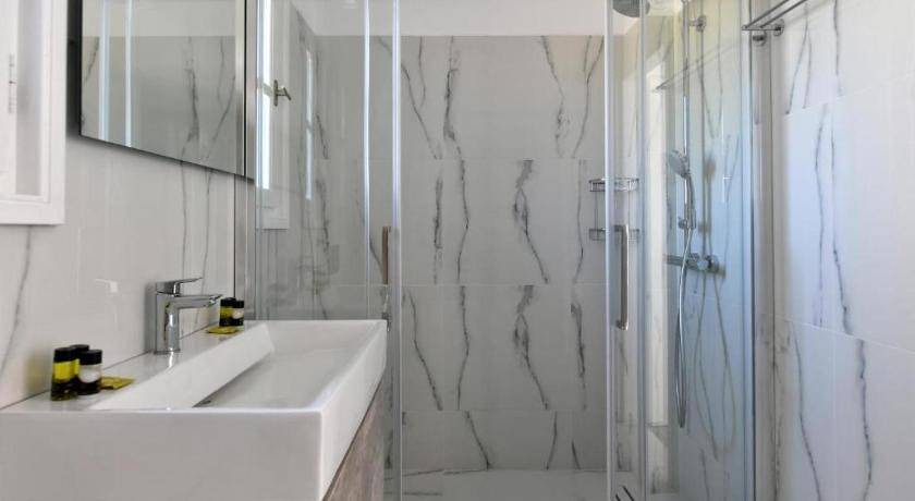 Photo of Bathroom in Naousa