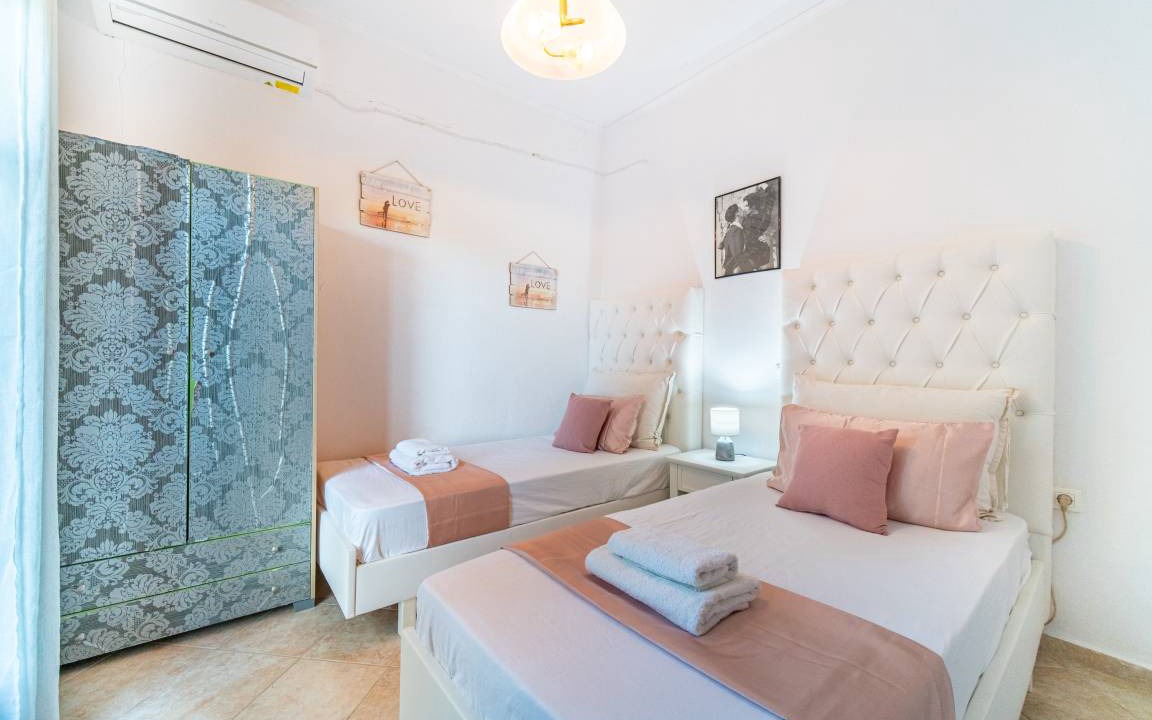 Photo of Bedroom in Argyrades