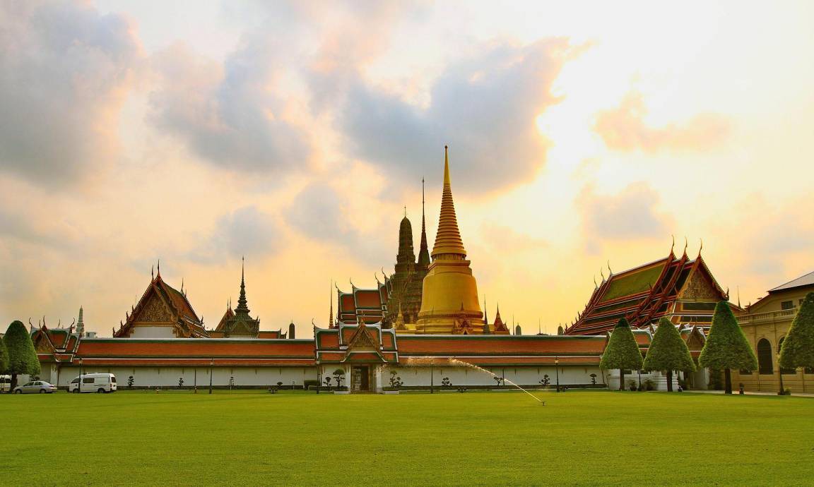 Photo of Buildings in Thanon Phetchaburi